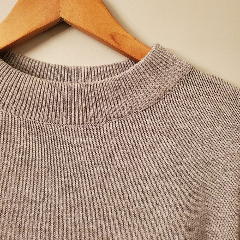 H&M Sweater - Picture 2 of 5